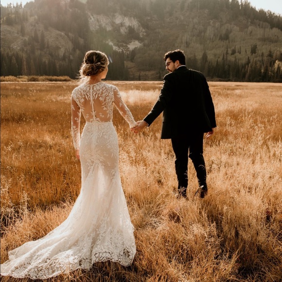 Lian Rokman Couture Wedding Gown - Picture 3 of 4